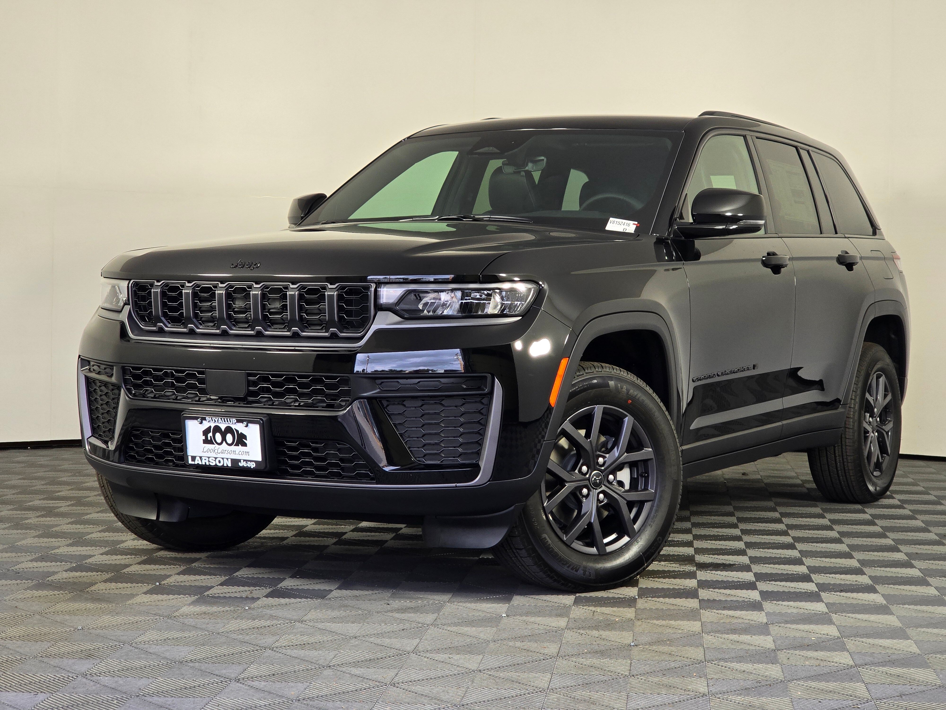 High Gloss Black 2027 Jeep Grand Cherokee SUV / Crossover Four-Wheel Drive 8-Speed Automatic