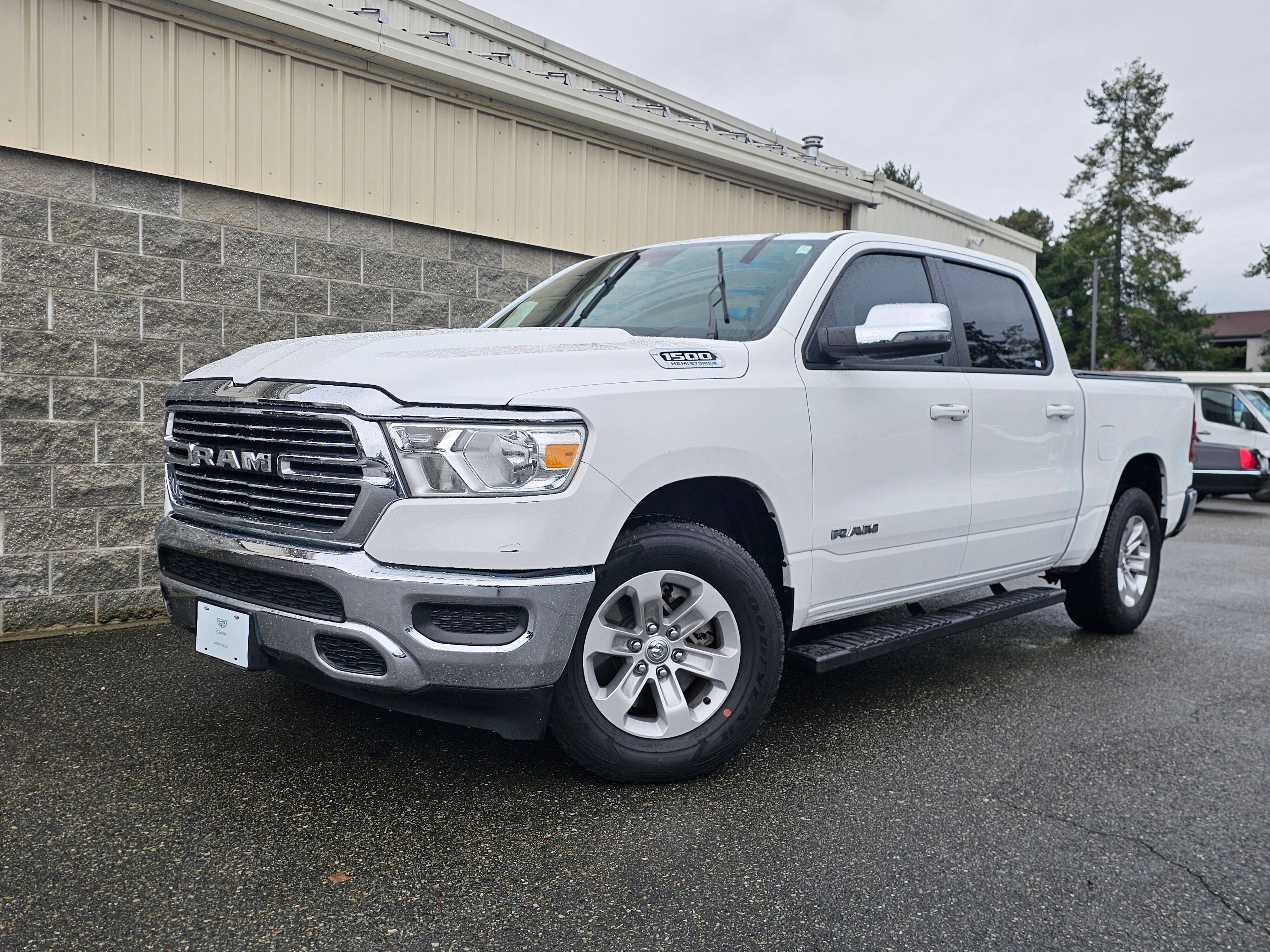 2023 RAM 1500 Laramie Crew Cab 4WD