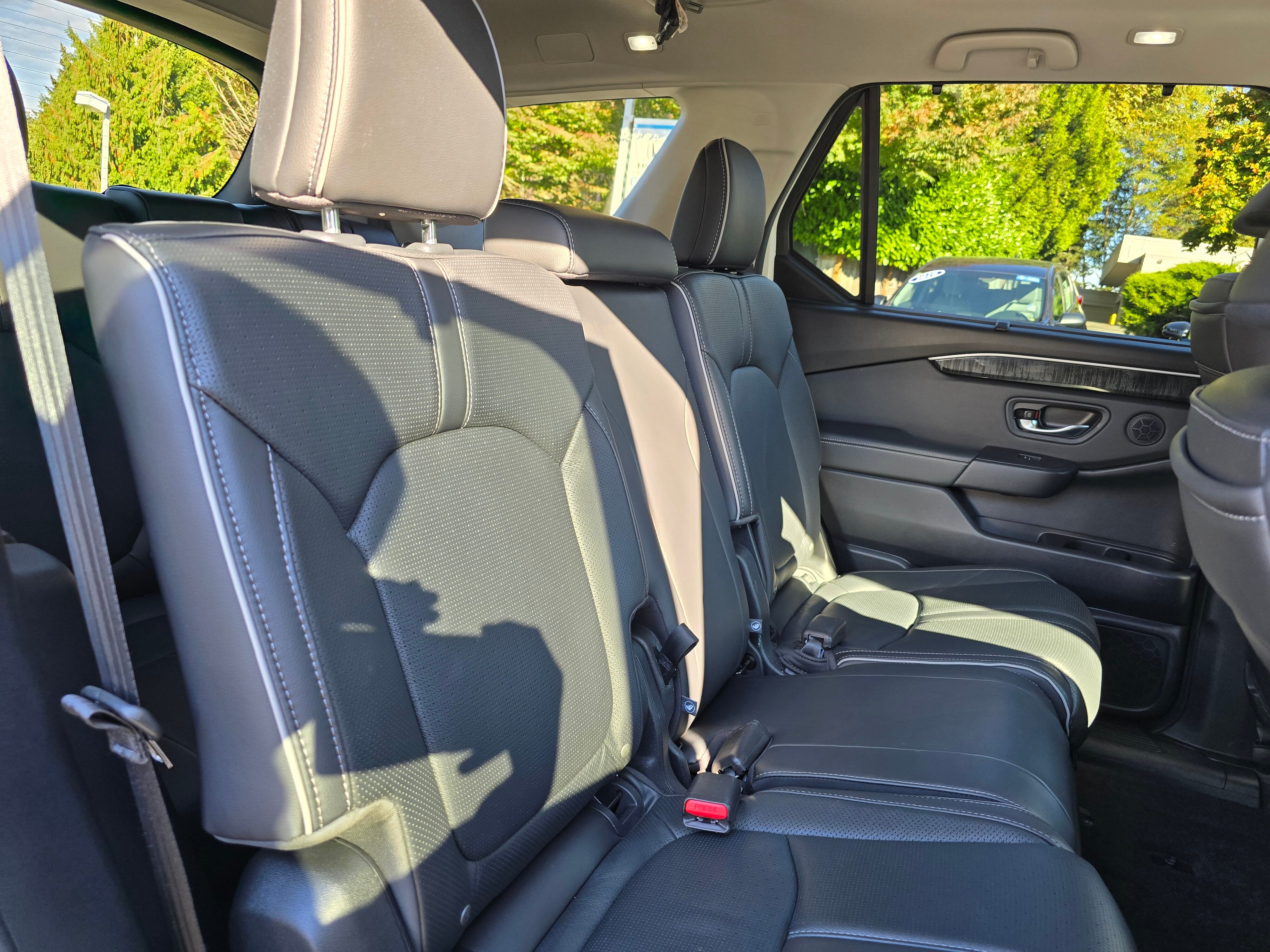 2024 Honda Pilot Elite - Photo 12