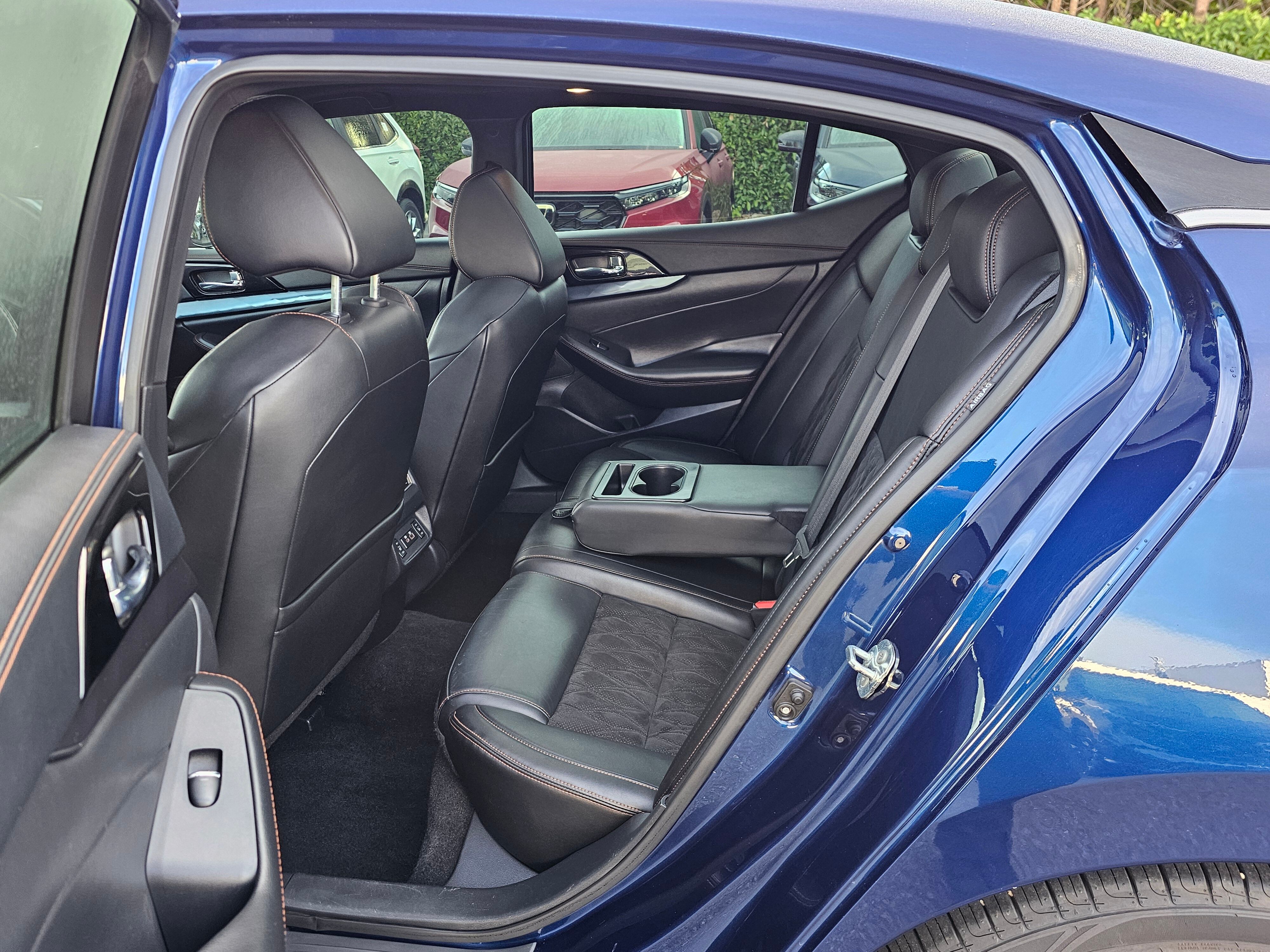 2023 Nissan Maxima SR - Photo 19